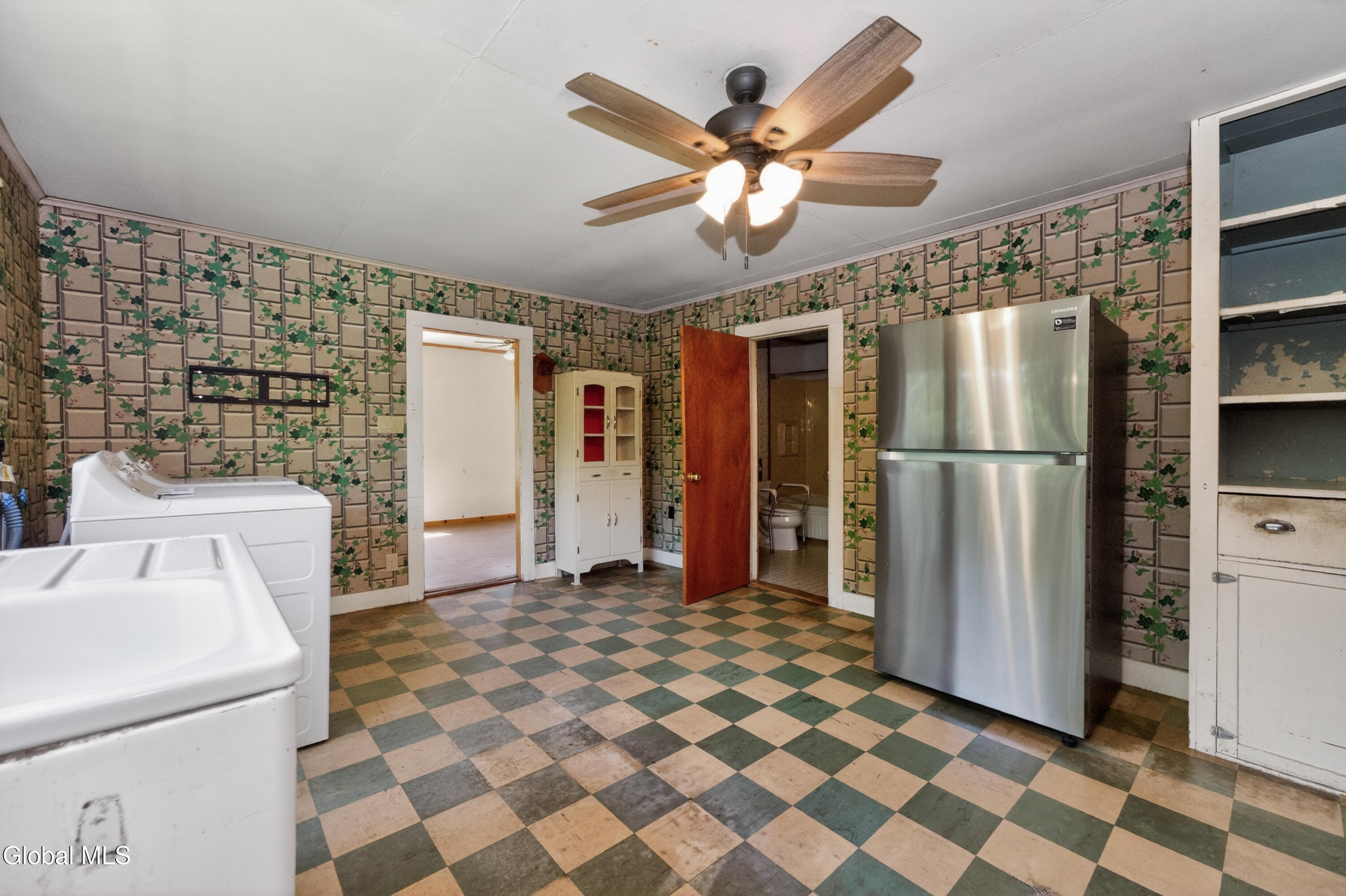 652 County Rte 49 Cossayuna, NY 12823 - Photo 20 of 54 3 Kitchen 2