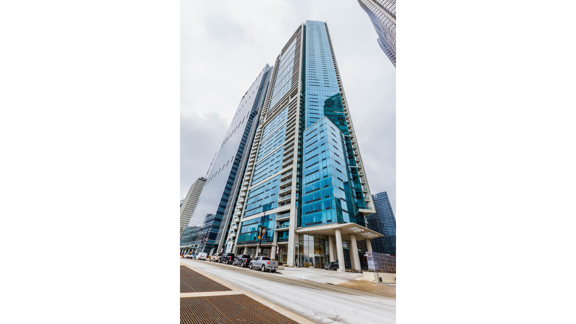 340 East Randolph Street, Unit 1106 Chicago, IL 60601 - Photo 1 of 19 a view of a very nice looking hallway
