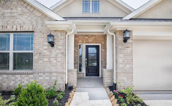 $2,700 | 8726 Fairbrook Drive, Missouri City, TX 77459