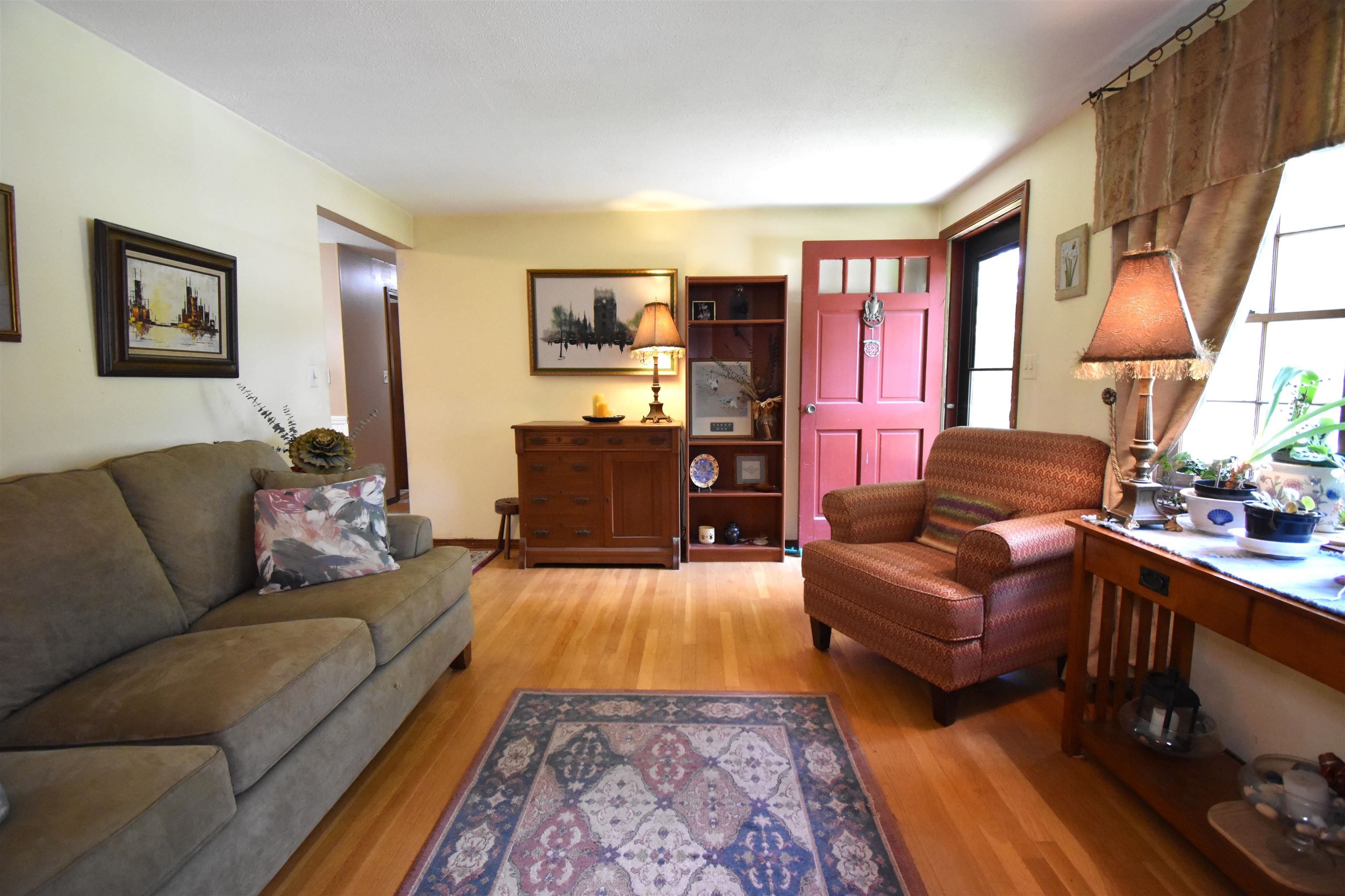 9 Cardiff Road Nashua, NH 03062 - Photo 6 of 25