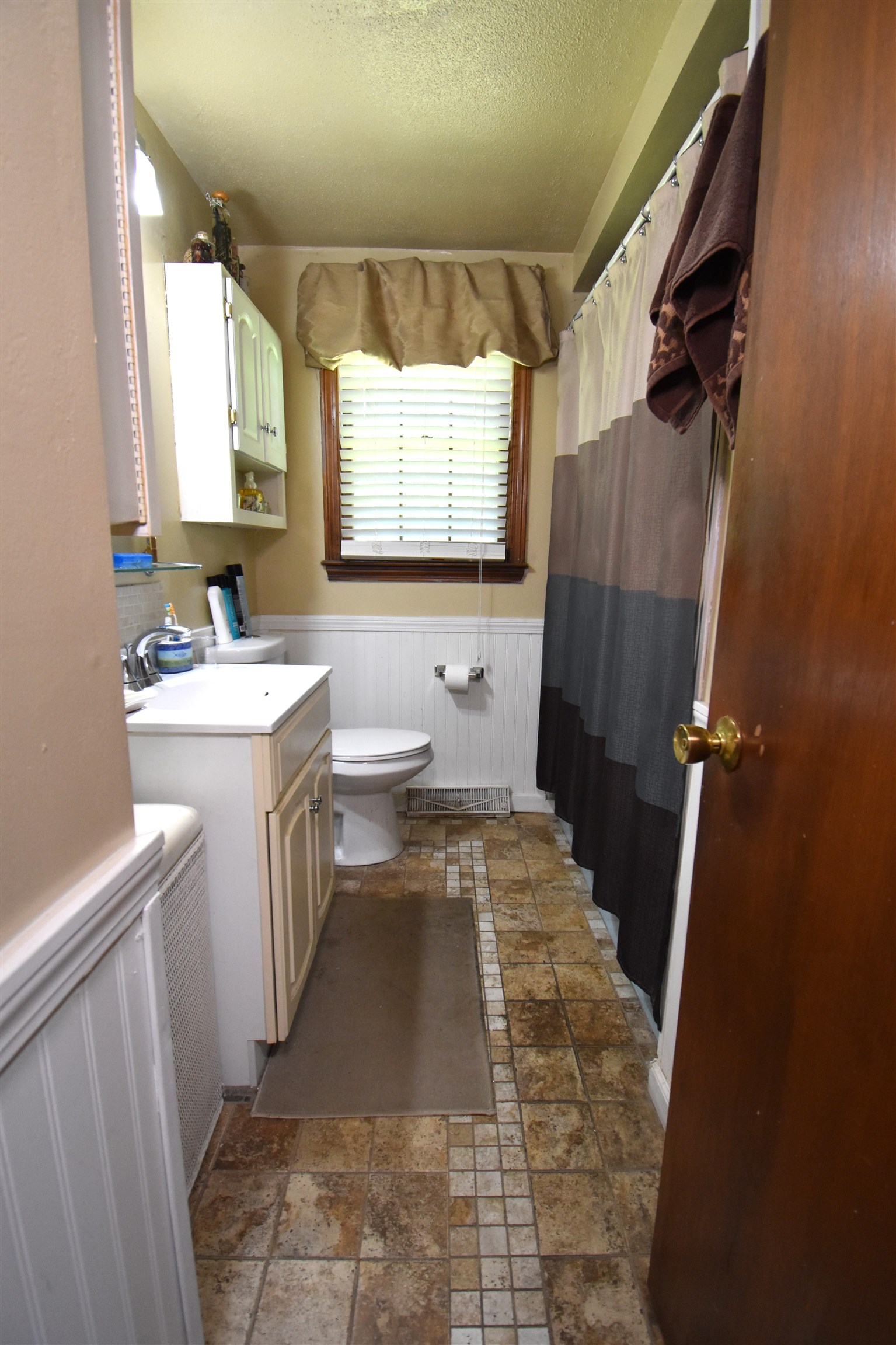 9 Cardiff Road Nashua, NH 03062 - Photo 7 of 25