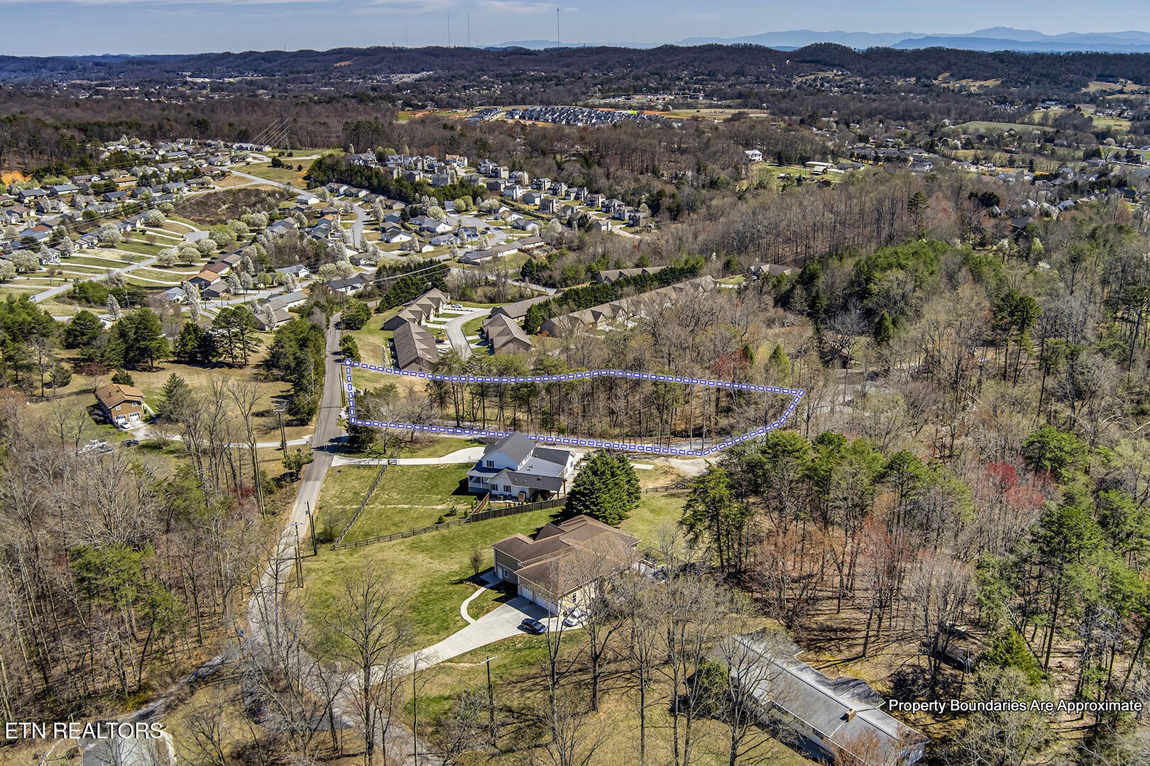 0 Cate Road Powell, TN 37849 - Photo 2 of 17 a view of a city