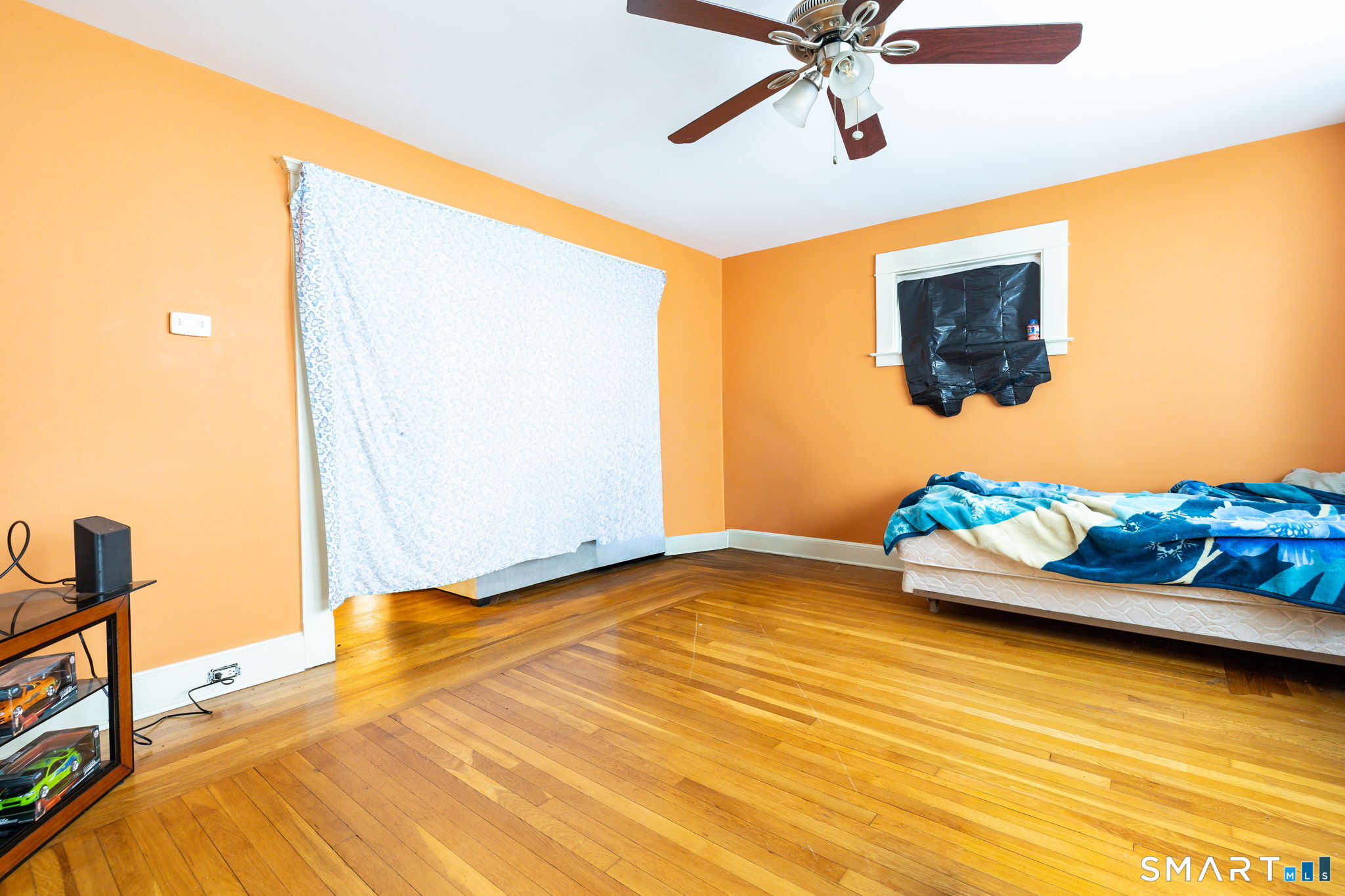 75 Concord Street Hamden, CT 06514 - Photo 4 of 39