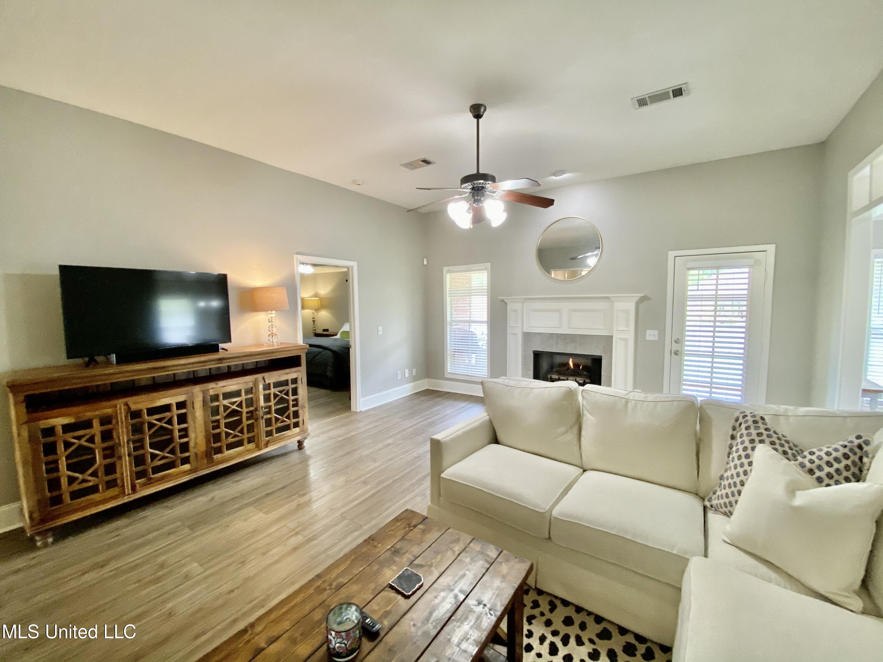 121 Kenzie Drive Madison, MS 39110 - Photo 11 of 31 IMG_2128