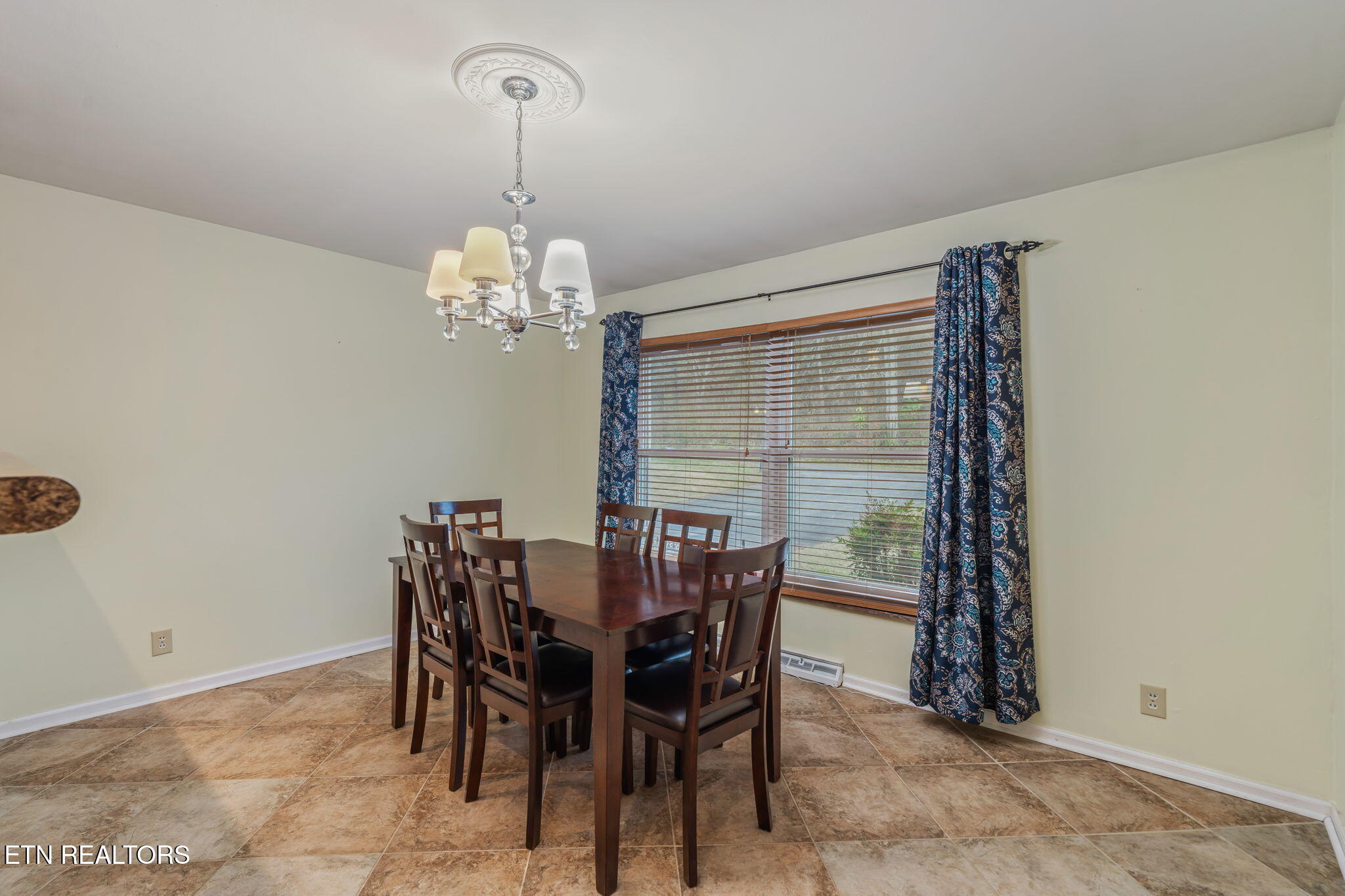 6515 Hammer Road Knoxville, TN 37924 - Photo 14 of 46 14-web-or-mls-6515 Hammer Road-14