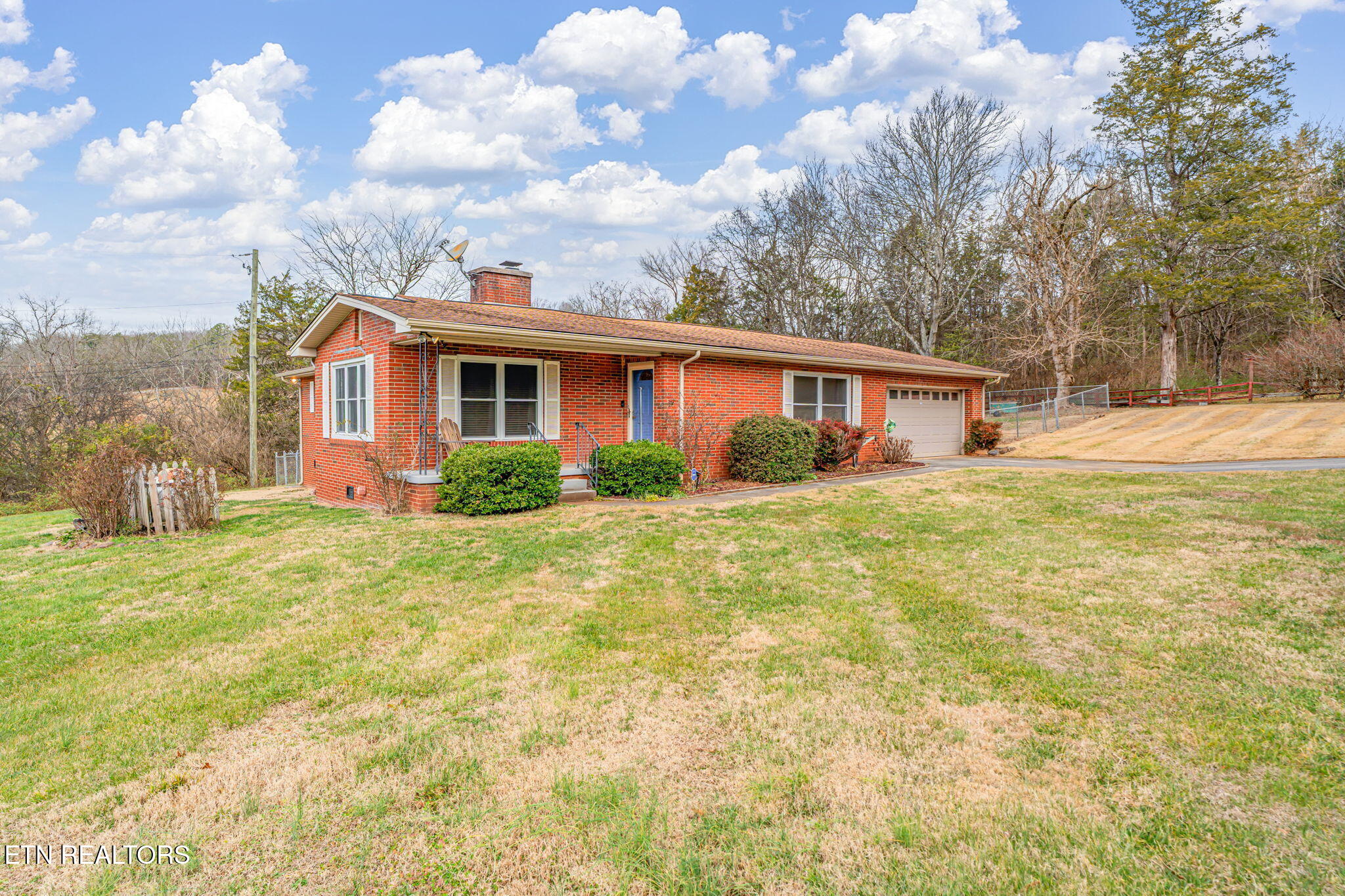6515 Hammer Road Knoxville, TN 37924 - Photo 2 of 46 1-web-or-mls-6515 Hammer Road-2
