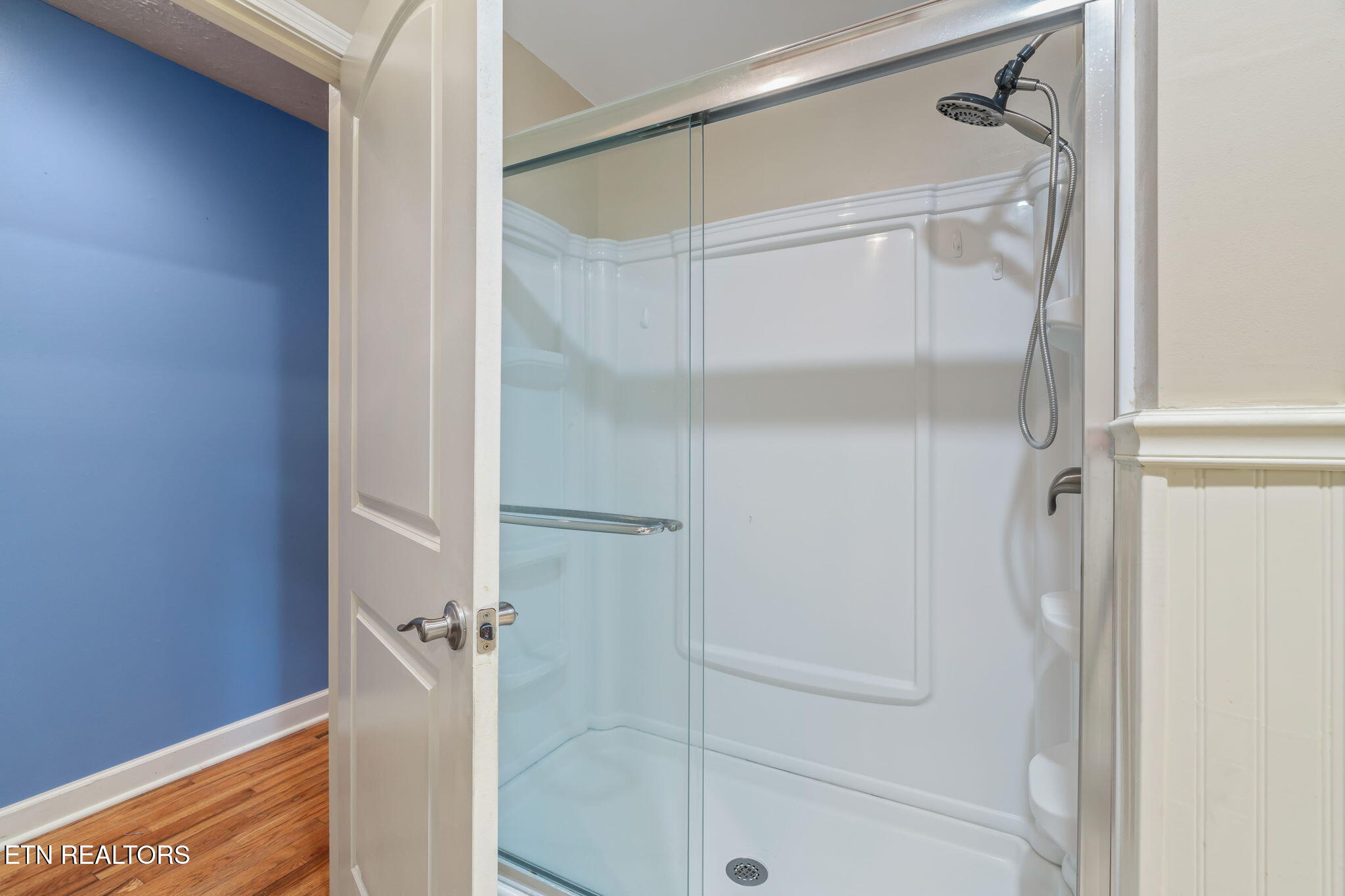 6515 Hammer Road Knoxville, TN 37924 - Photo 27 of 46 28-web-or-mls-6515 Hammer Road-28