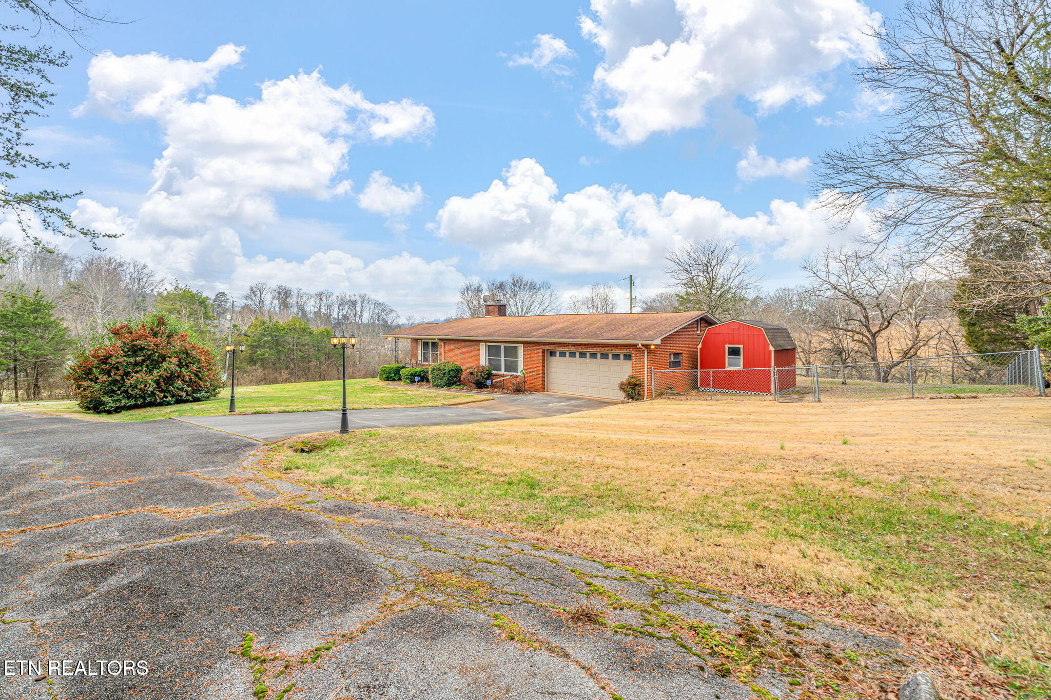 6515 Hammer Road Knoxville, TN 37924 - Photo 5 of 46 5-web-or-mls-6515 Hammer Road-5