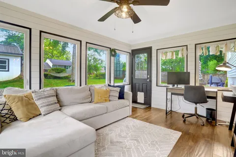 $775,000 | 7505 Hogarth Street, Springfield, VA 22151