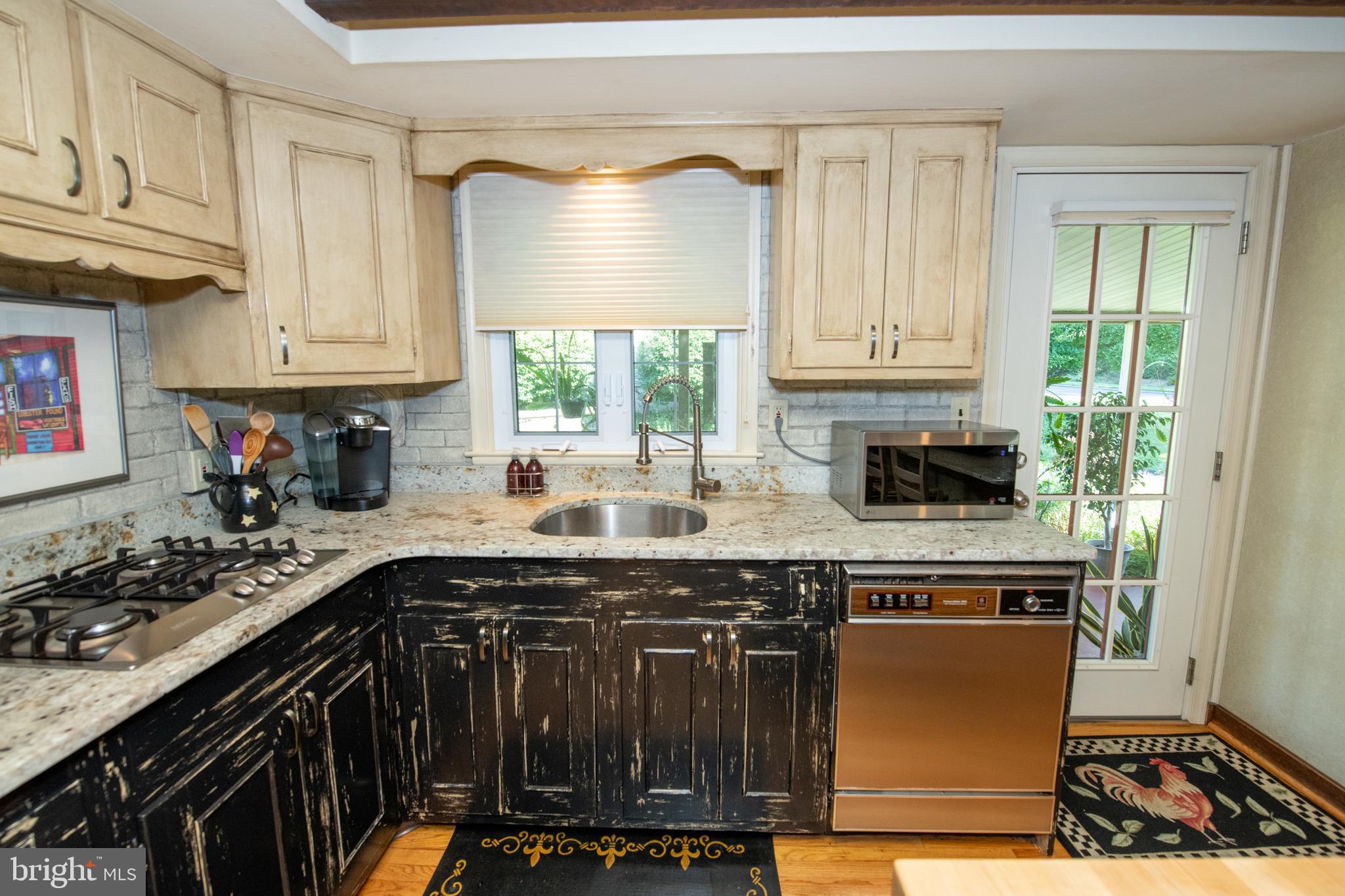 318 Belair Road Southampton, PA 18966 - Photo 36 of 76 Kitchen - granite counter tops and wood cabinets