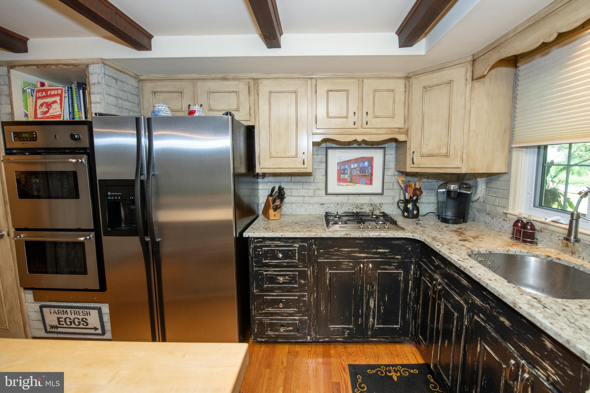 318 Belair Road Southampton, PA 18966 - Photo 37 of 76 Kitchen - granite counter tops and wood cabinets