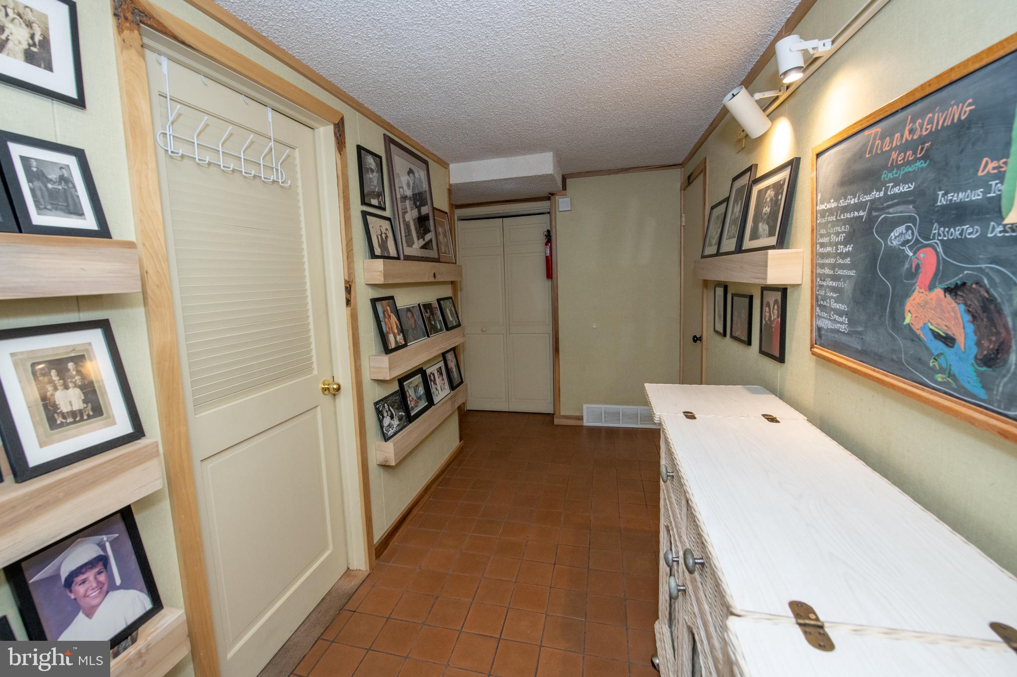 318 Belair Road Southampton, PA 18966 - Photo 56 of 76 Hallway to Family Room #2