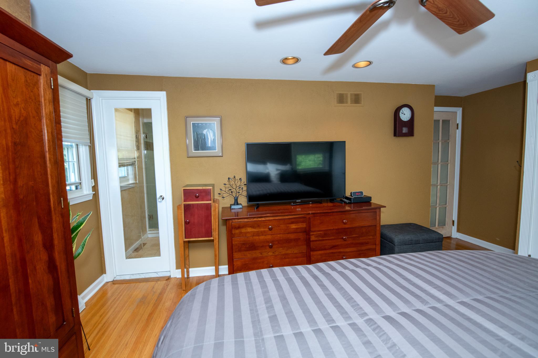 318 Belair Road Southampton, PA 18966 - Photo 62 of 76 Main Bedroom - glass door to full bathroom