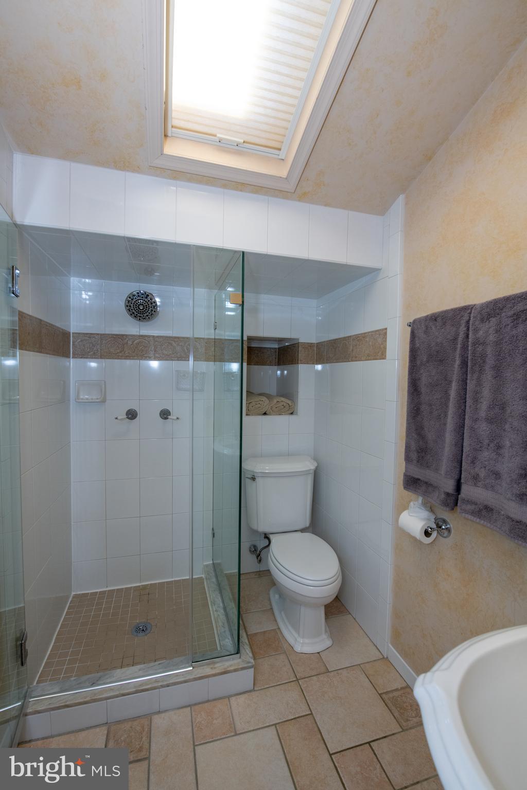 318 Belair Road Southampton, PA 18966 - Photo 67 of 76 Main Bathroom #1 - part of bed/bath suite