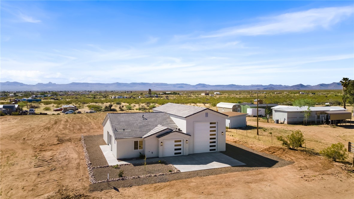 3799 Araby Road Golden Valley, AZ 86413 - Photo 2 of 33 Gallery Image 2