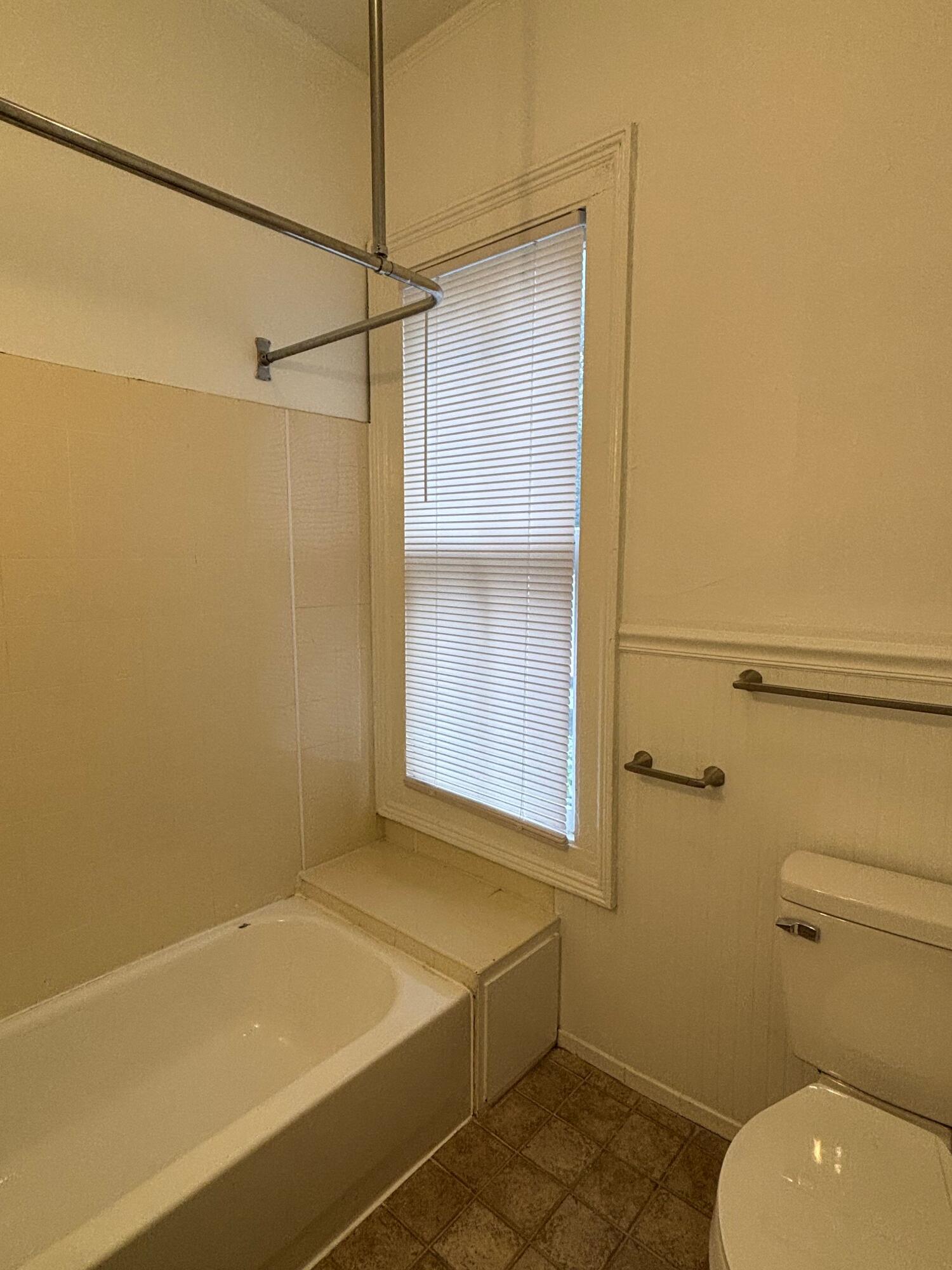 403 West Hampton Avenue, Unit B Sumter, SC 29150 - Photo 31 of 34