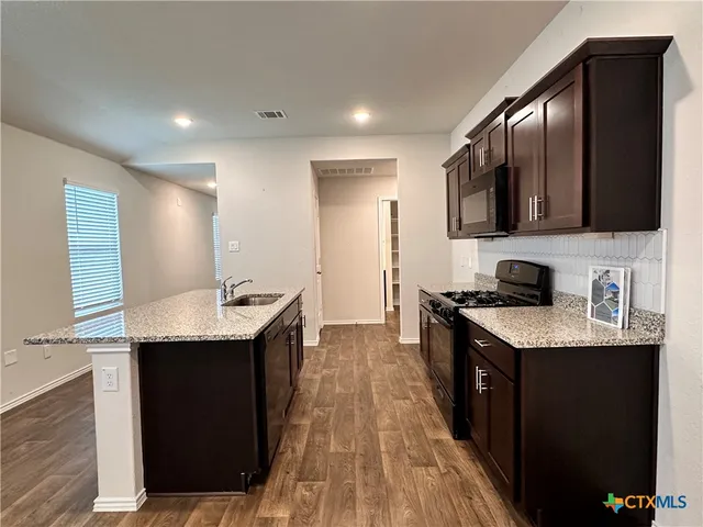 $2,000 | 101 Calgary Lane, San Marcos, TX 78666