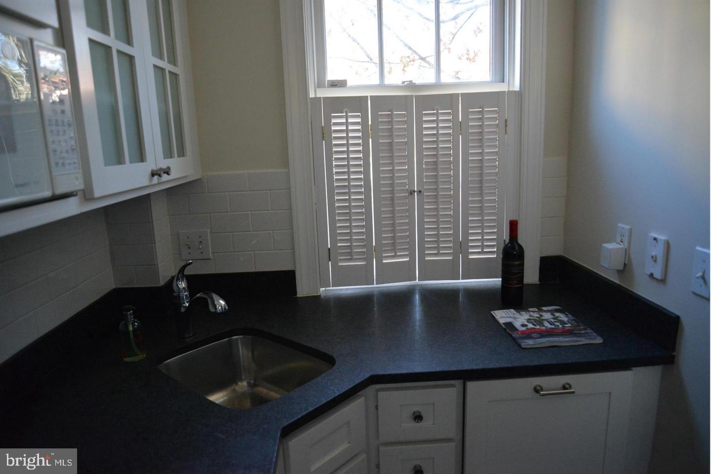 2706 N Street Northwest Washington, DC 20007 - Photo 7 of 21