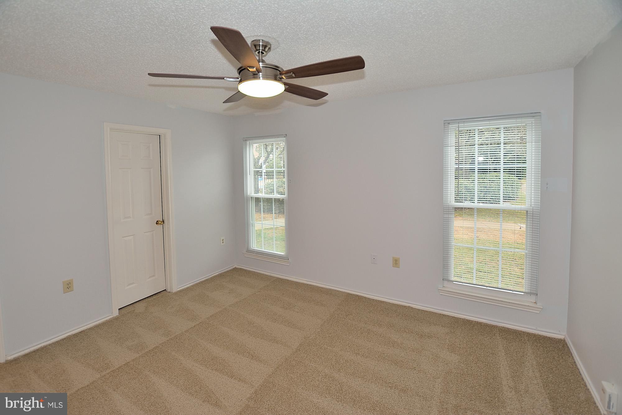 21029 Timber Ridge Terrace, Unit 101 Ashburn, VA 20147 - Photo 11 of 17 Bedroom (Master)