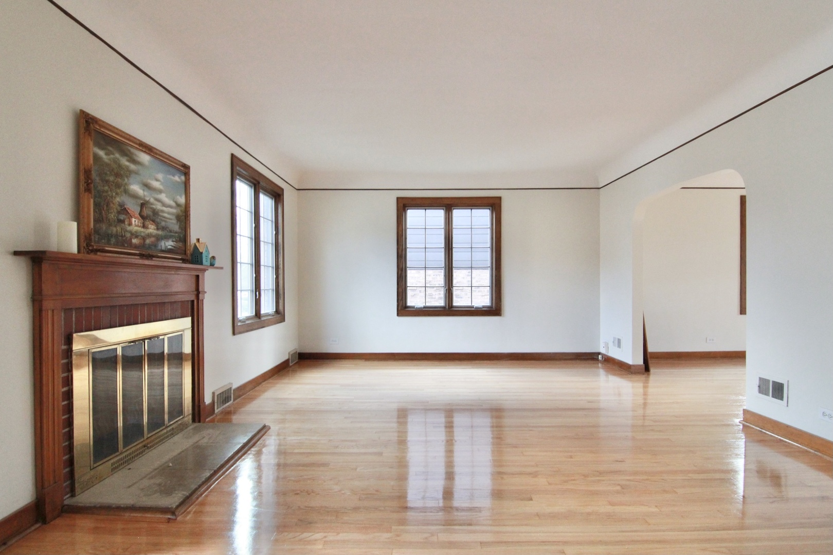 408 Selborne Road Riverside, IL 60546 - Photo 3 of 24