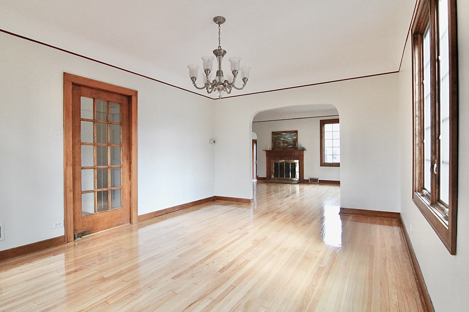 408 Selborne Road Riverside, IL 60546 - Photo 5 of 24