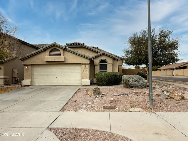 $1,850 | 4622 West Beverly Road, Laveen, AZ 85339