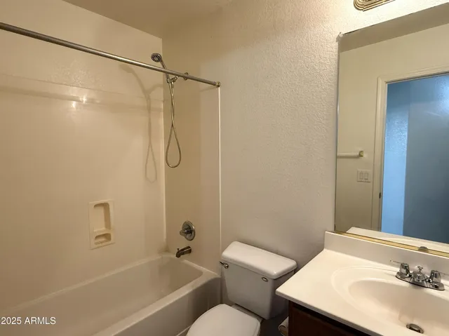 $1,850 | 4622 West Beverly Road, Laveen, AZ 85339