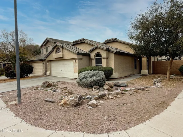 $1,850 | 4622 West Beverly Road, Laveen, AZ 85339