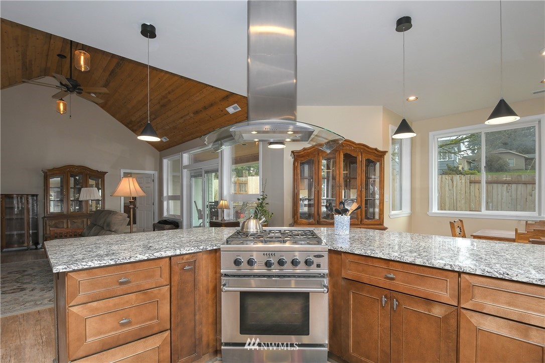 1200 North Minor Road Kelso, WA 98626 - Photo 9 of 30 Gallery Image 9