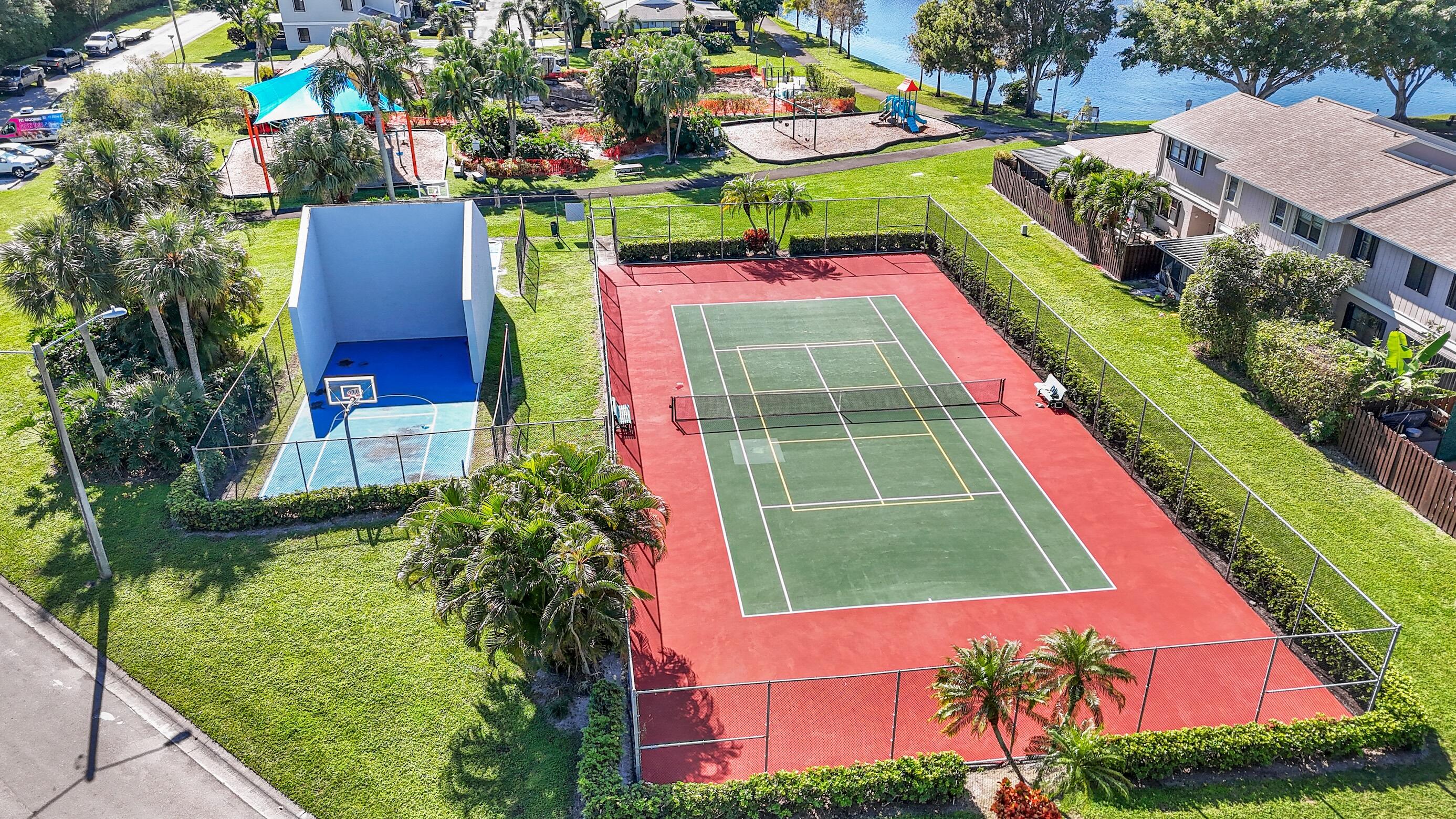 5347 Tennis Lane, Unit 5347 Delray Beach, FL 33484 - Photo 40 of 41 a bird view of an outdoor space