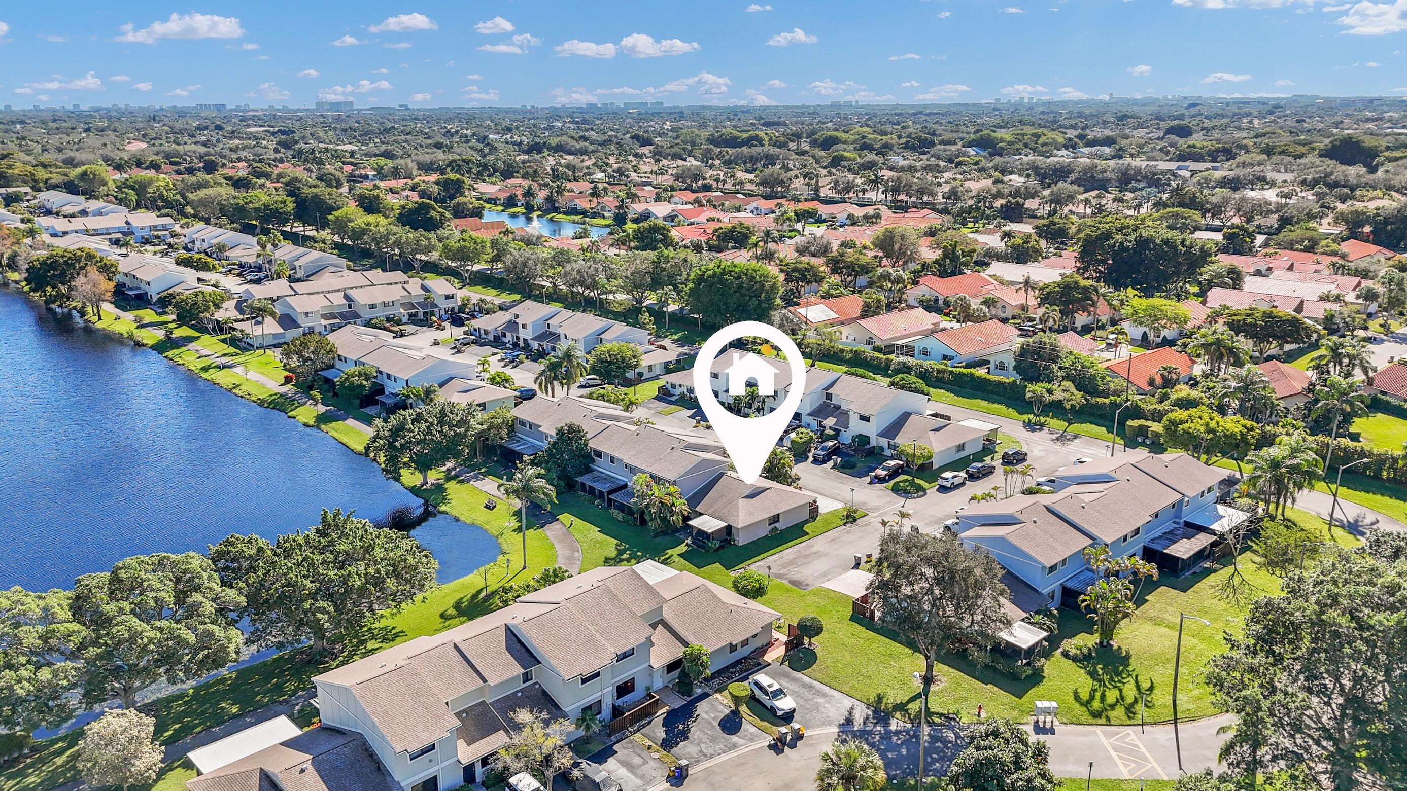 5347 Tennis Lane, Unit 5347 Delray Beach, FL 33484 - Photo 5 of 41 an aerial view of a house with a outdoor space