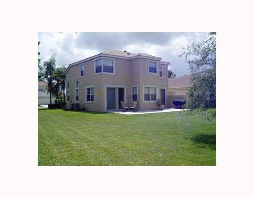 6797 Ashburn Ridge Lake Lake Worth, FL 33467 - Photo 4 of 4 a view of a house with a backyard