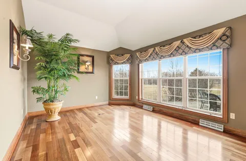 $1,399,900 | 1183 Aspen Court, Grafton, WI 53024