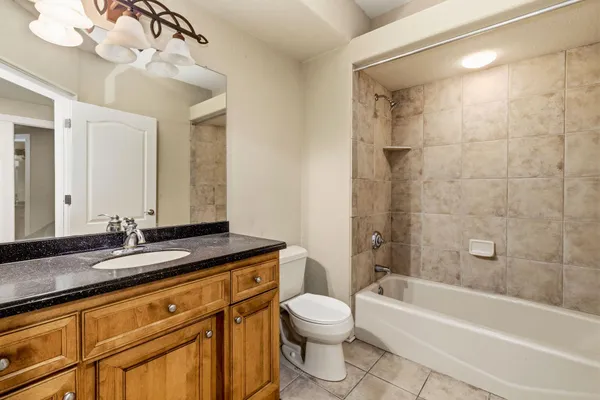 $1,199,900 | 1183 Aspen Court, Grafton, WI 53024