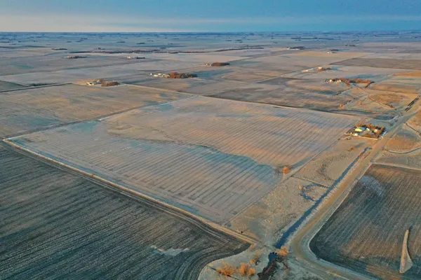 $1,666,667 | 104 110th Avenue, Ceylon, MN 56121