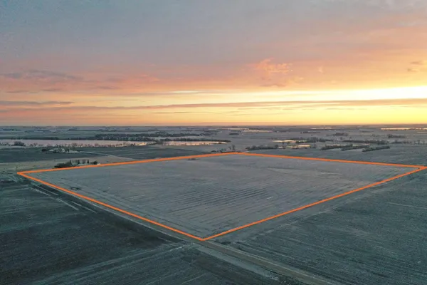 $1,666,667 | 104 110th Avenue, Ceylon, MN 56121