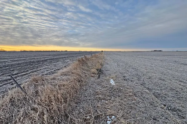 $1,666,667 | 104 110th Avenue, Ceylon, MN 56121