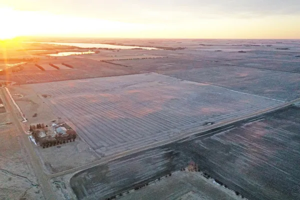 $1,666,667 | 104 110th Avenue, Ceylon, MN 56121