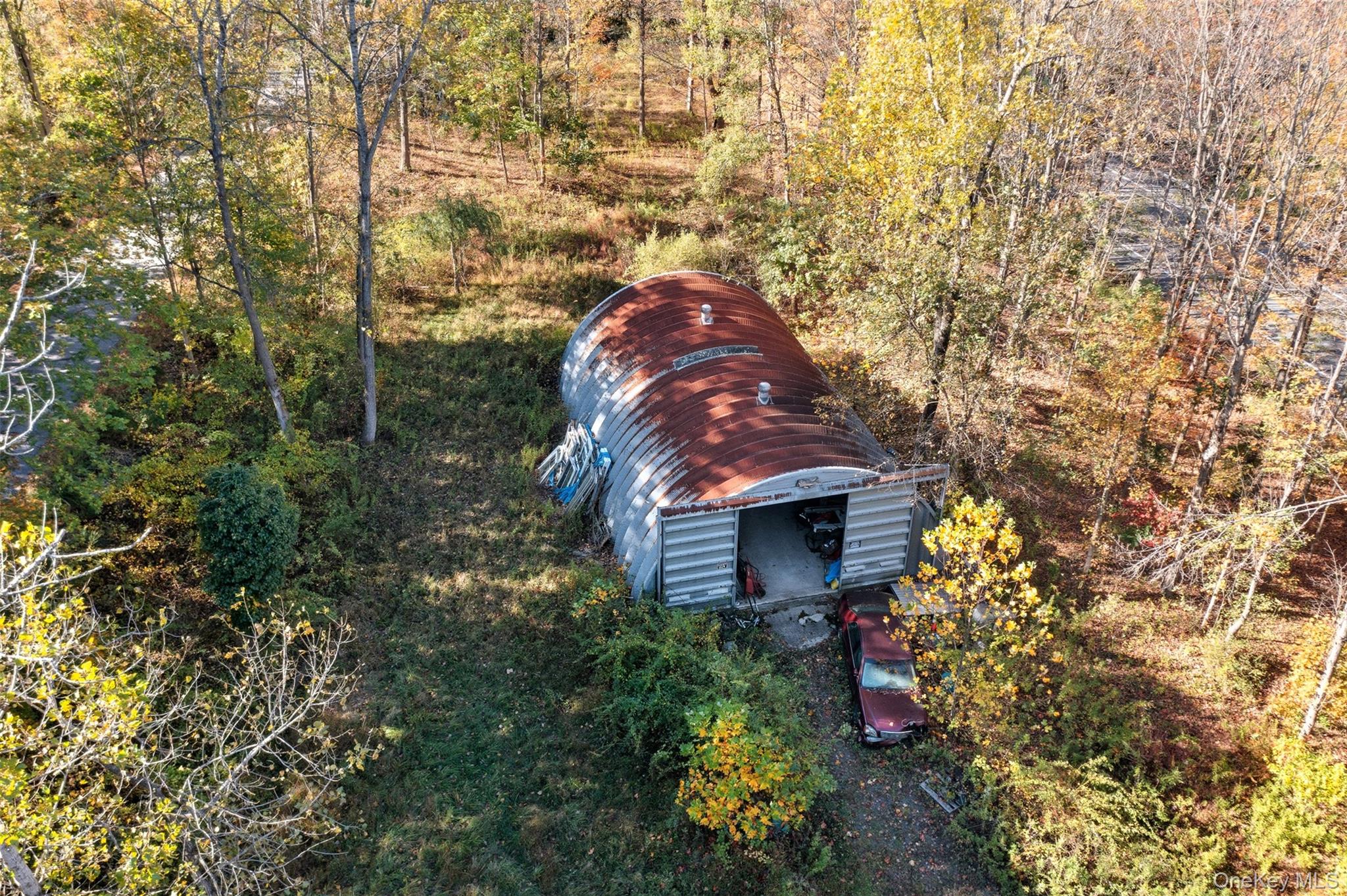 215 Old Rte 32 Highland Mills, NY 10930 - Photo 7 of 34 a backyard of a house with lots of green space