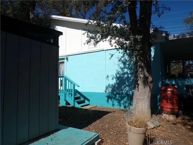 a view of a porch of the house