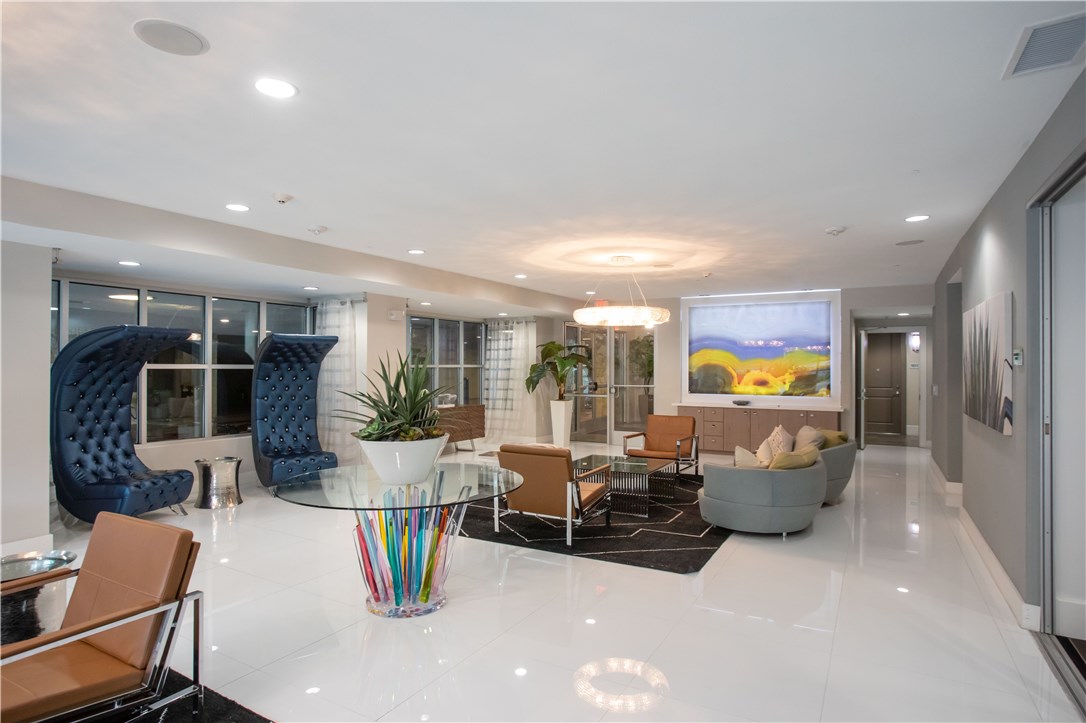 1900 Barton Springs Road, Unit 1040 Austin, TX 78704 - Photo 17 of 39 Gallery Image 17
