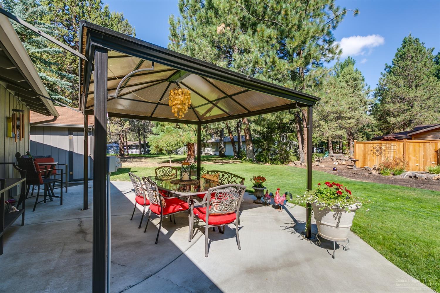 20432 Rae Road Bend, OR 97702 - Photo 21 of 21 Additional Photo
