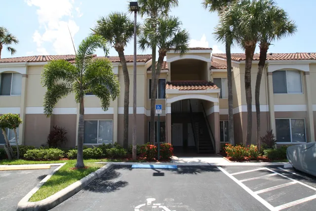 $1,900 | 815 West Boynton Beach Boulevard, Unit 10203, Boynton Beach, FL 33426