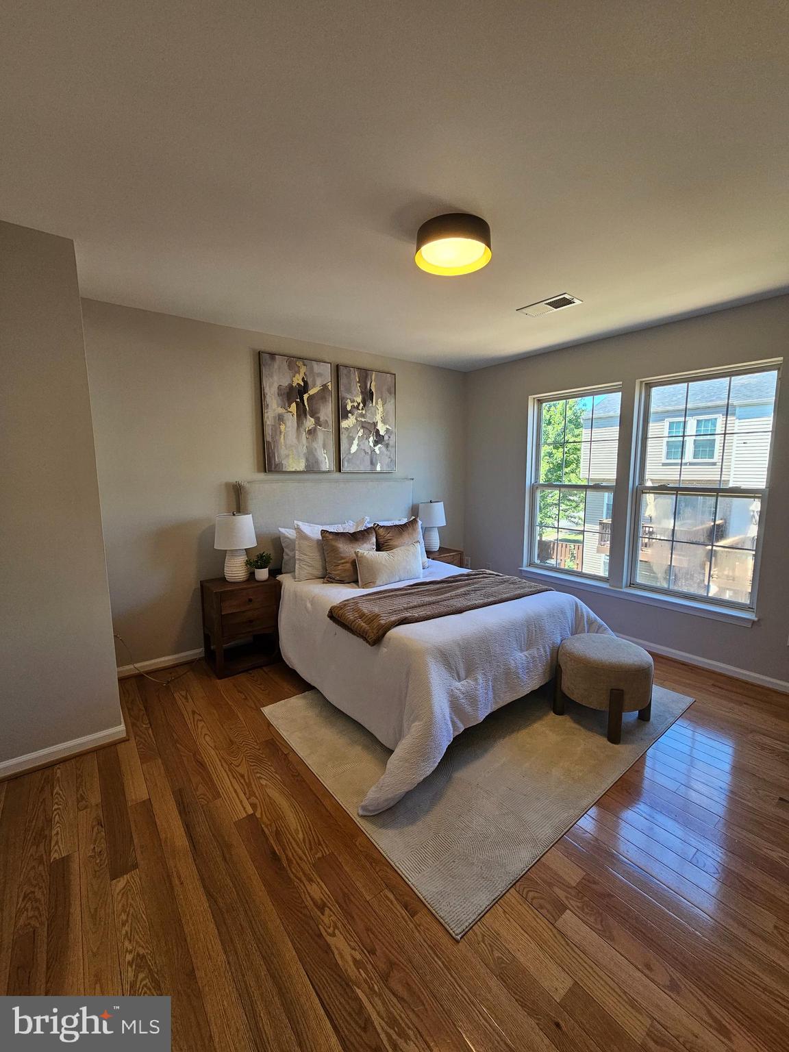 6388 Trips Way Springfield, VA 22150 - Photo 4 of 12