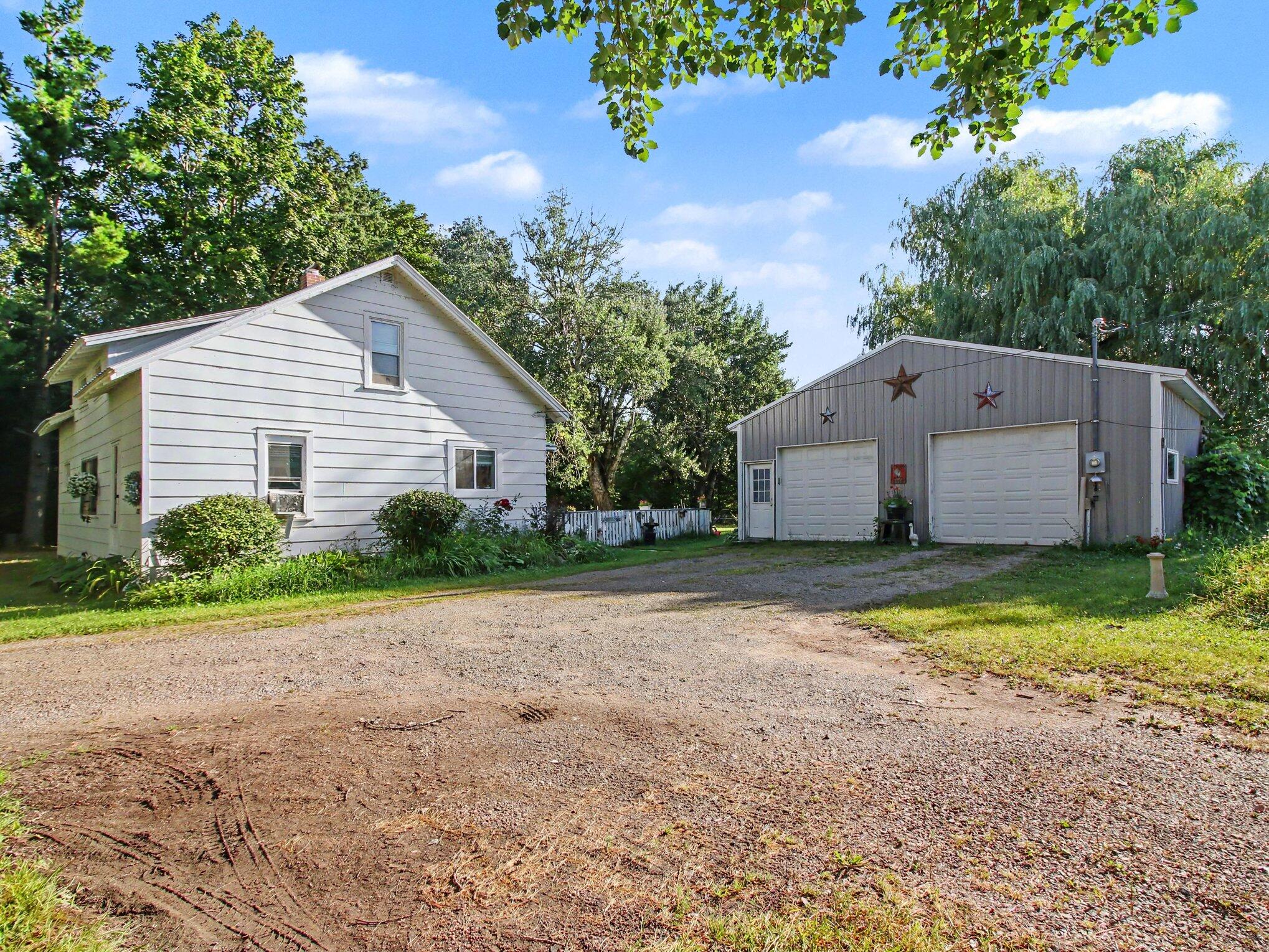 12222 Butler Road Cheboygan, MI 49721 - Photo 2 of 42 003_file_2335