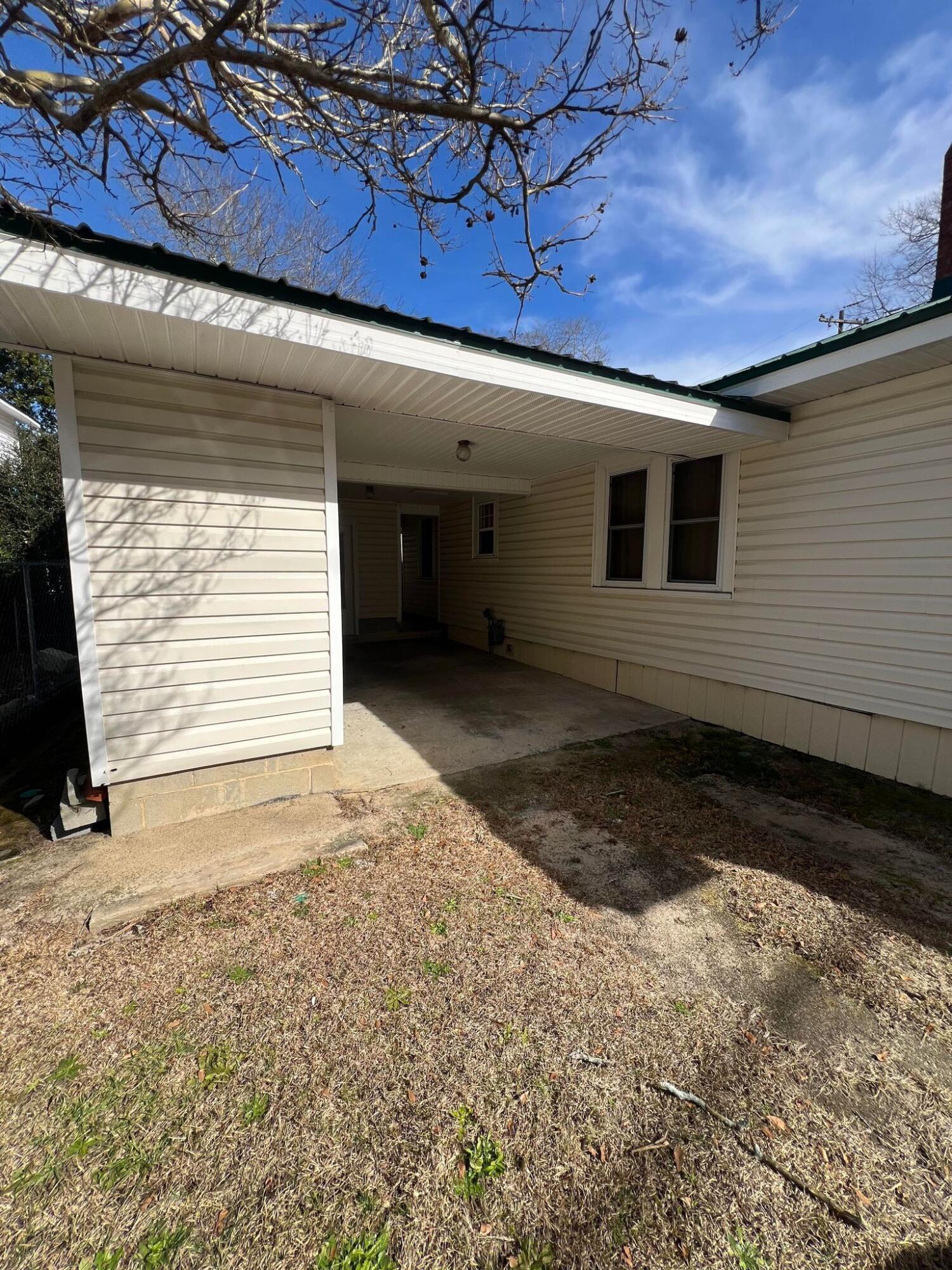 210 Howlandville Road Warrenville, SC 29851 - Photo 5 of 25 421081192_1530773694425554_5360232780668