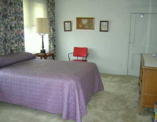 2423 Old Greentree Road Carnegie, PA 15106 - Photo 7 of 8 Master Bedroom.