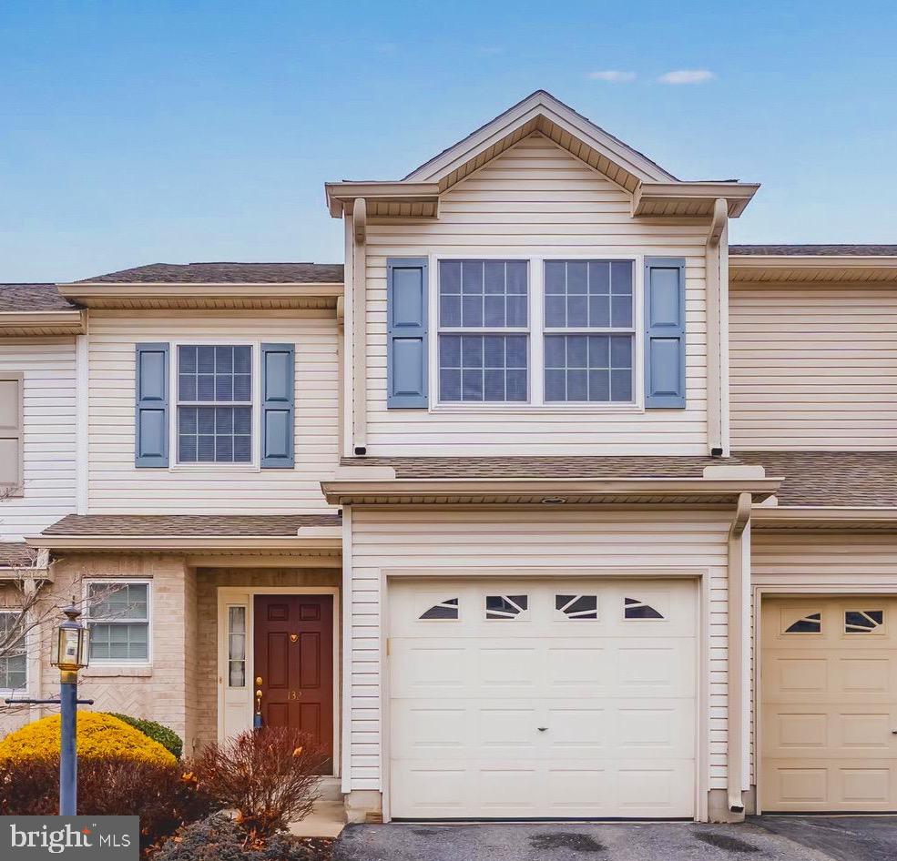 132 Oaklea Road Harrisburg, PA 17110 - Photo 1 of 56