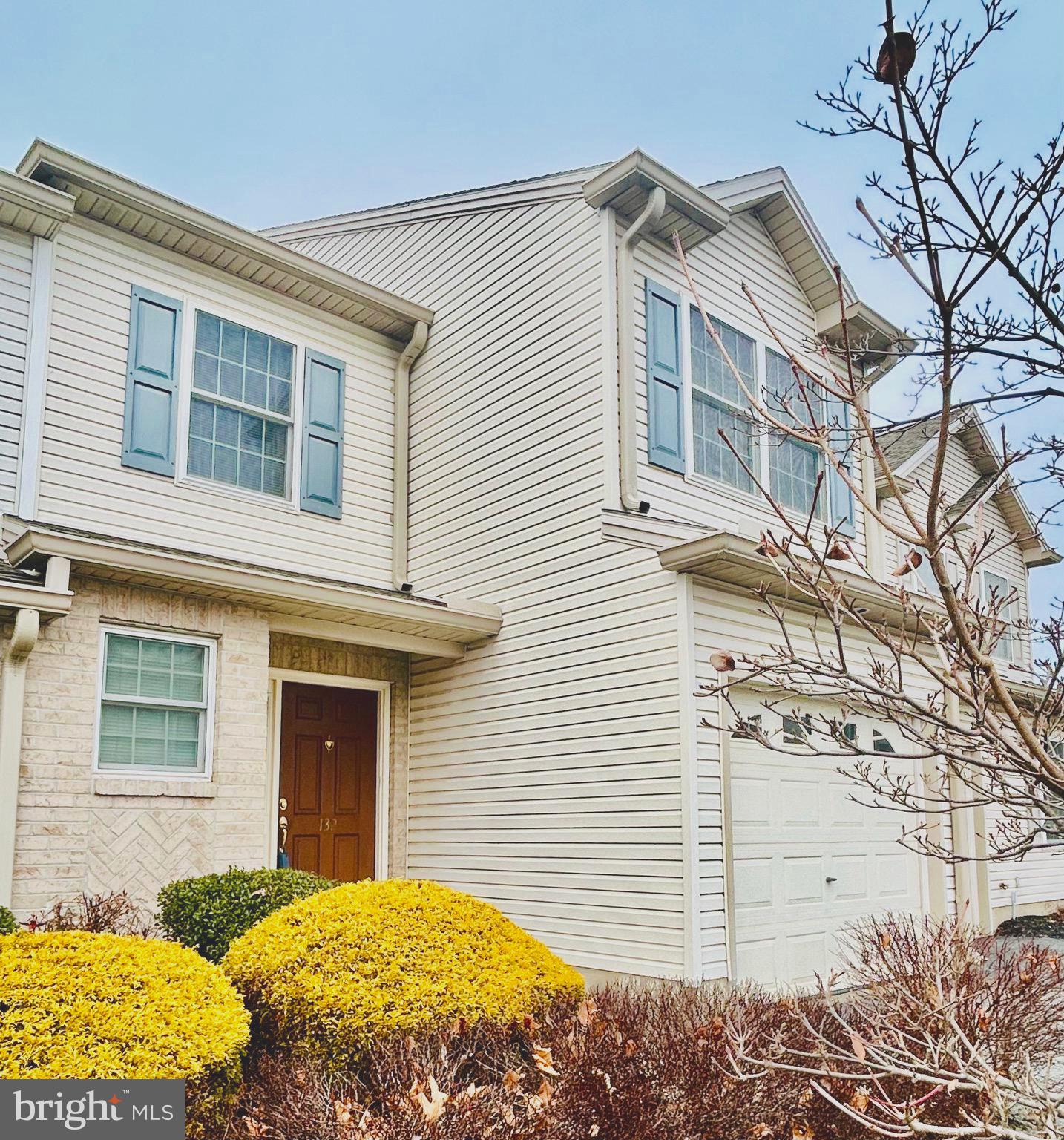 132 Oaklea Road Harrisburg, PA 17110 - Photo 3 of 56