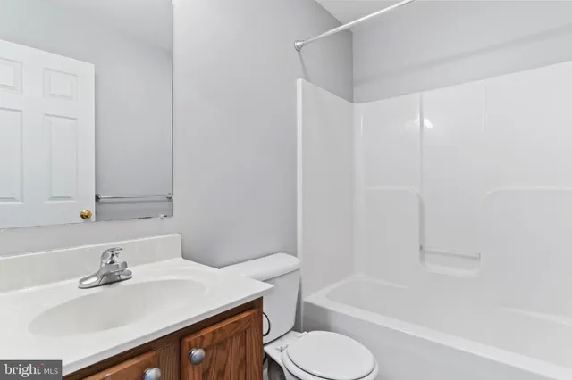 $239,900 | 132 Oaklea Road, Harrisburg, PA 17110